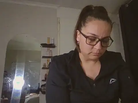 lilMissMarli online show from November 20, 7:47 pm