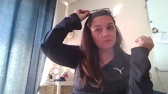 Snapshot of lilMissMarli chatting on July 11, 12:49 pm lilMissMarli online show from July 11, 12:49 pm