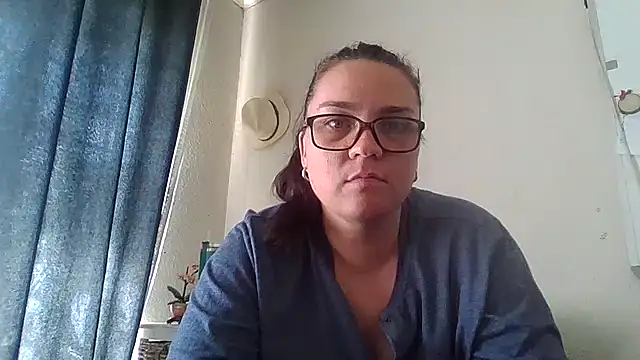 Snapshot of lilMissMarli chatting on April 16, 8:59 am lilMissMarli online show from April 16, 8:59 am