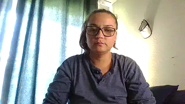 lilMissMarli online show from January 9, 8:43 am