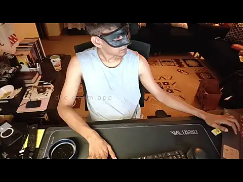 Snapshot of Andy_James181 chatting on July 3, 1:39 pm Andy James181 online show from July 3, 1:39 pm