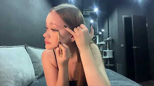 Snapshot of SecretGerl_baby2007 chatting on November 12, 2:21 pm SecretGerl baby2007 online show from November 12, 2:21 pm