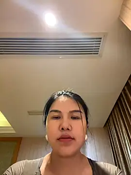 Qt889999 online show from November 8, 2:20 pm