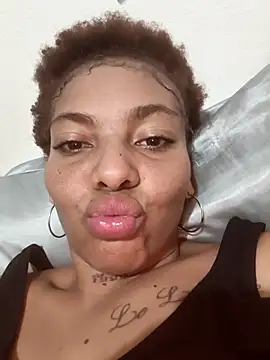 Snapshot of leona_sumiza chatting on November 19, 3:06 am leona sumiza online show from November 19, 3:06 am