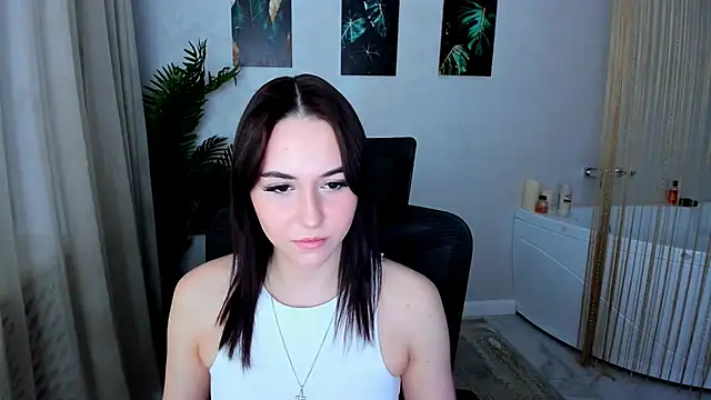 MakeYoueHappy online show from November 26, 11:54 am