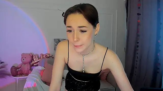 MakeYoueHappy online show from February 21, 4:36 am