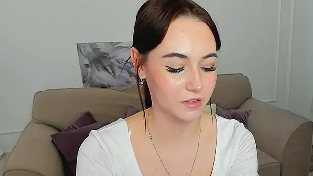 MakeYoueHappy online show from November 23, 12:04 pm