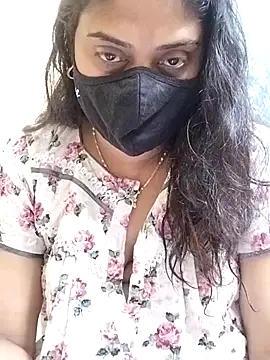 girl999 online show from February 6, 6:37 pm