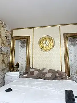 Hannahpradaa  online show from November 25, 12:05 pm