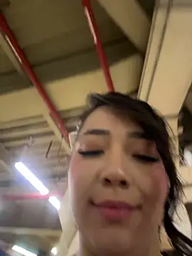 Hannahpradaa  online show from November 8, 12:25 am