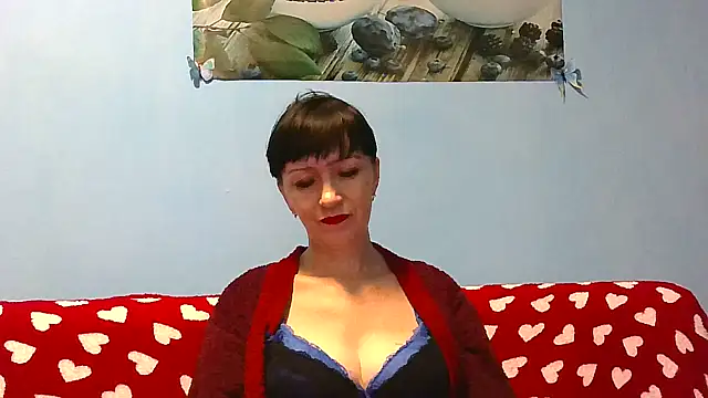 Snapshot of IffetLove42 chatting on November 19, 7:25 pm IffetLove42 online show from November 19, 7:25 pm