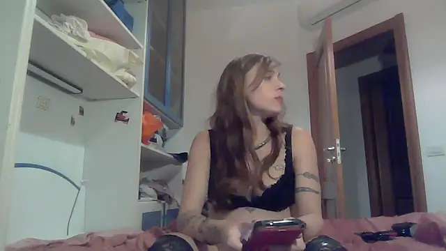 SinnEmily online show from January 6, 5:06 pm