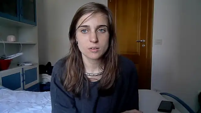 SinnEmily online show from March 25, 1:43 pm