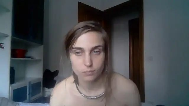 SinnEmily online show from March 3, 4:25 pm