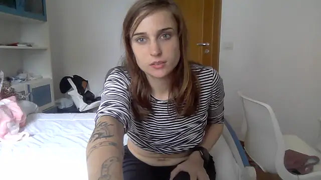 SinnEmily online show from February 19, 1:41 pm