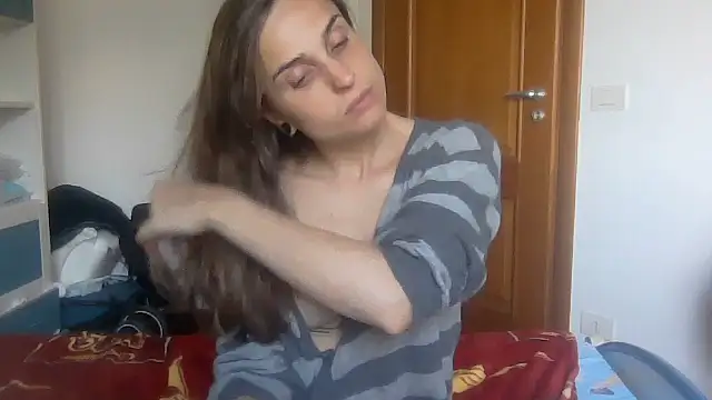 SinnEmily online show from April 30, 2:46 pm
