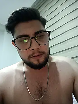 Mstfaavan64 online show from April 14, 1:32 am