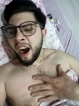 Mstfaavan64 online show from April 2, 3:24 am