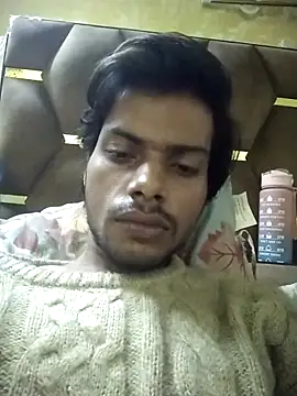 Snapshot of Luckysucks chatting on November 12, 4:49 am Luckysucks online show from November 12, 4:49 am