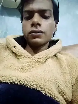 Snapshot of Luckysucks chatting on November 17, 4:27 am Luckysucks online show from November 17, 4:27 am