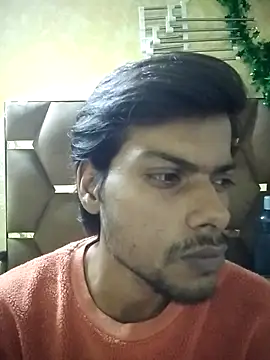 Snapshot of Luckysucks chatting on November 13, 11:03 am Luckysucks online show from November 13, 11:03 am