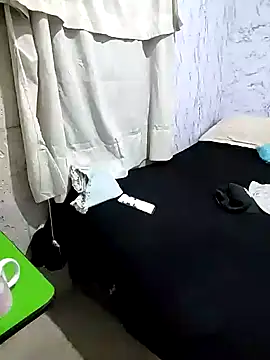 Snapshot of Anny_37 chatting on November 5, 2:14 am Anny 37 online show from November 5, 2:14 am