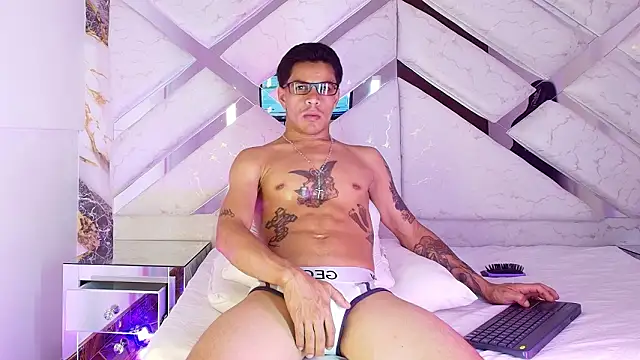 Andrew Haalls online show from February 28, 8:52 pm