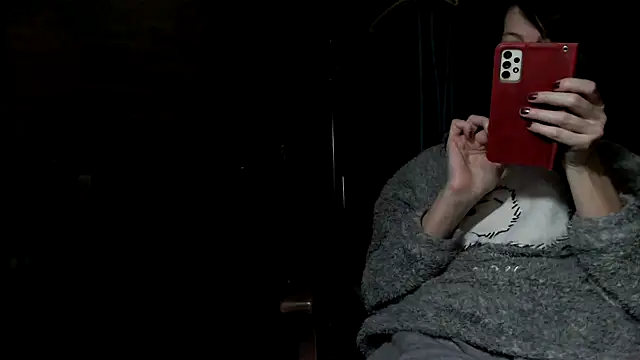 MissDyannis online show from March 4, 8:49 pm