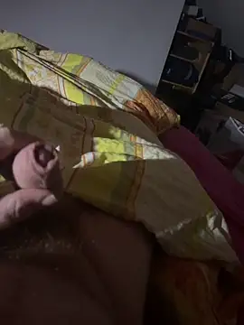 Snapshot of Ilovemilf1 chatting on December 17, 9:53 pm Ilovemilf1 online show from December 17, 9:53 pm