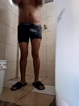 Snapshot of sanz957 chatting on November 14, 3:54 am sanz957 online show from November 14, 3:54 am