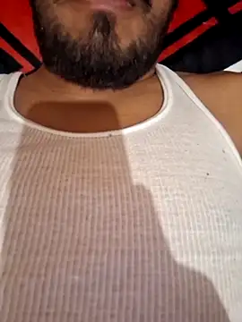 Snapshot of sanz957 chatting on November 7, 1:10 am sanz957 online show from November 7, 1:10 am