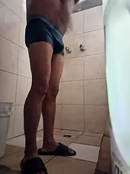 Snapshot of sanz957 chatting on December 5, 4:00 am sanz957 online show from December 5, 4:00 am