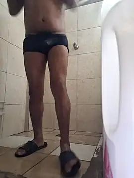 Snapshot of sanz957 chatting on January 16, 3:32 am sanz957 online show from January 16, 3:32 am