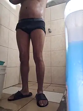 Snapshot of sanz957 chatting on February 20, 3:47 am sanz957 online show from February 20, 3:47 am