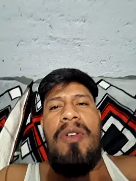 Snapshot of sanz957 chatting on January 11, 7:15 am sanz957 online show from January 11, 7:15 am