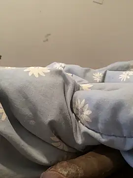 bigbuufuu online show from November 6, 9:30 pm