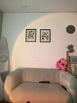 Oceane16  online show from March 6, 2:17 am