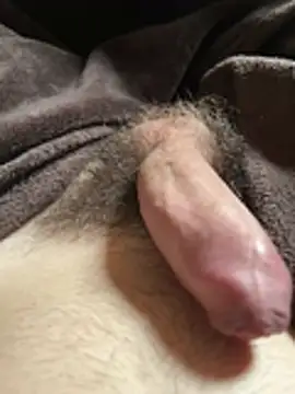 Snapshot of Goldendickinyou chatting on April 1, 1:52 pm Goldendickinyou online show from April 1, 1:52 pm