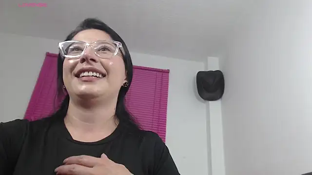 Emma Hotkiss online show from April 13, 10:58 pm