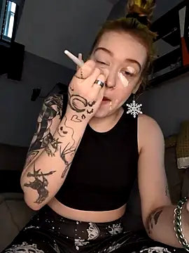 mattiethebaddieee online show from November 30, 8:31 pm