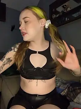 mattiethebaddieee online show from January 9, 11:33 pm