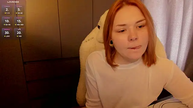 sophia lix online show from May 22, 7:06 am
