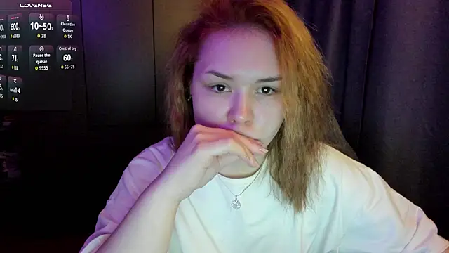 sophia lix online show from March 7, 12:43 pm