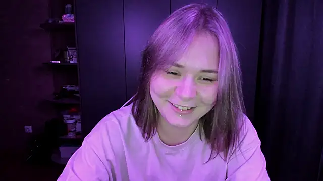 sophia lix online show from November 16, 4:45 pm