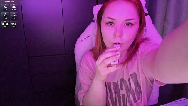 Snapshot of sophia_lix chatting on June 27, 2:23 pm sophia lix online show from June 27, 2:23 pm