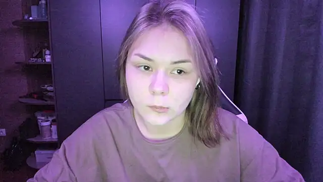 sophia lix online show from November 29, 1:00 pm