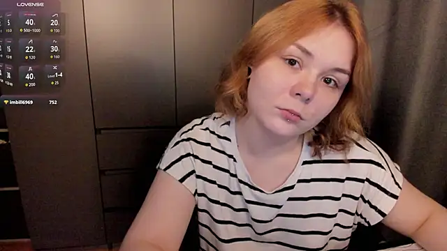 sophia lix online show from April 19, 6:10 pm