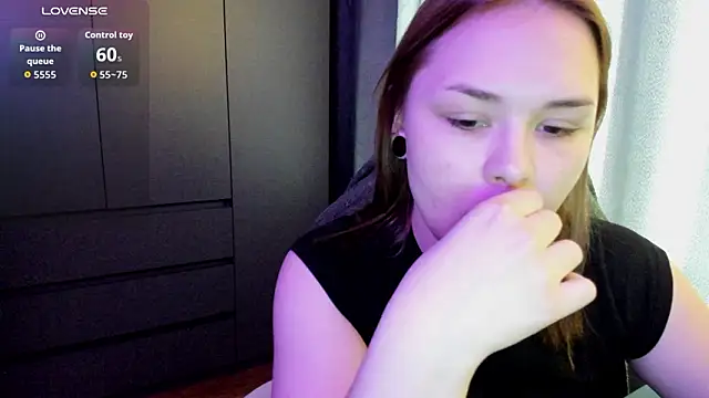 sophia lix online show from March 5, 4:31 am