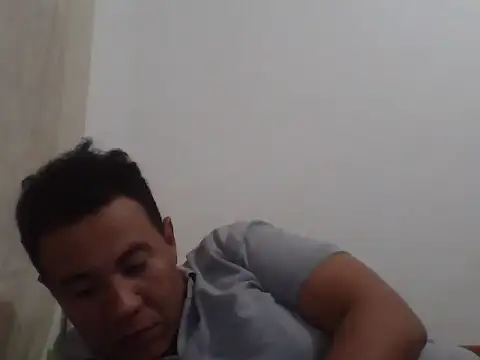 Snapshot of Fire_latino chatting on November 13, 1:42 am Fire latino online show from November 13, 1:42 am