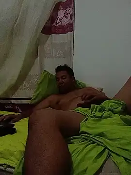 Snapshot of Fire_latino chatting on November 21, 11:59 pm Fire latino online show from November 21, 11:59 pm